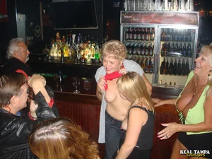 Real Tampa Swingers Dallas Diamondz, Dee Delmar, Kristine Cumz, Mandi McGraw - 15